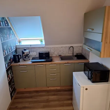 Alro Apartmanhaz 巴拉顿扎佐