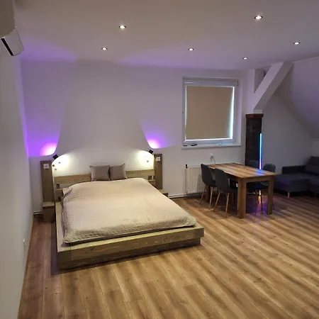 Appartement Alro Apartmanhaz Balatonszarszo