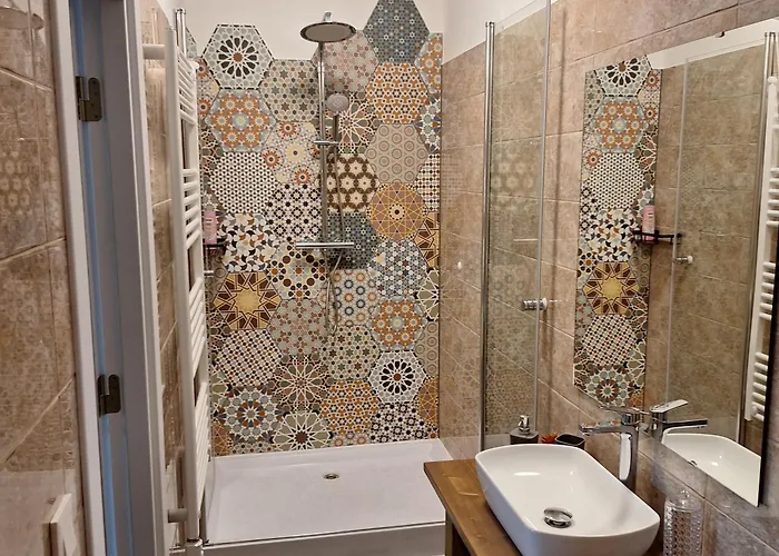 Alro Apartmanhaz * Balatonszarszo