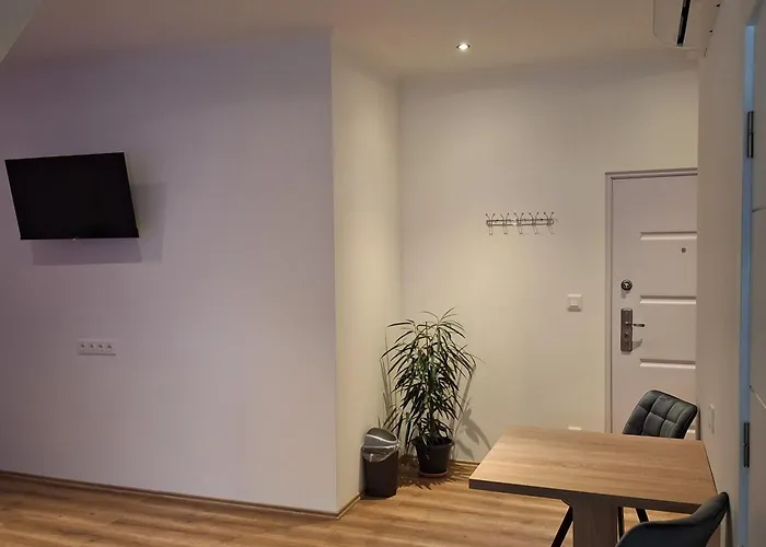 Alro Apartmanhaz Διαμέρισμα