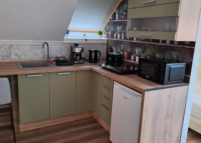 Lägenhet Alro Apartmanhaz Balatonszarszo