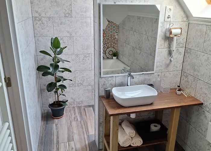 Alro Apartmanhaz Διαμέρισμα *