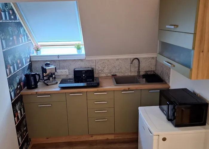 Alro Apartmanhaz Balatonszarszo